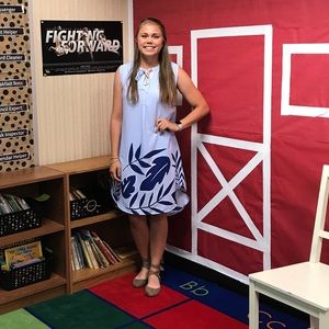 Pretty blue midi dress!